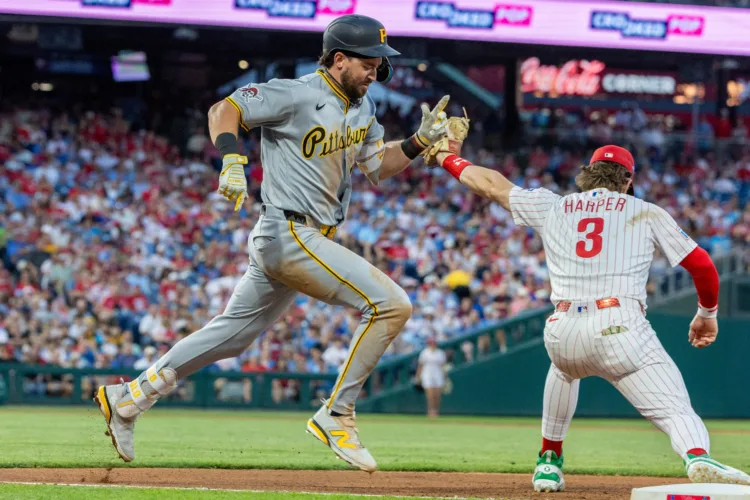 Sánchez Fans 9 In 7 Innings, Becomes 1st Starter To Reach 10 Wins In 8-0 Victory Over Pirates